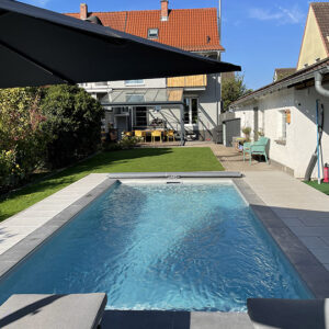 Hornberger Aussenanlagen Poolbau Pool im Garten